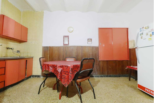Imagen 10 de 30 de Venta Amplio Ph Ubicada En Villa Del Parque 4 Amb.