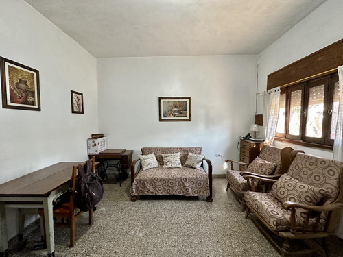Casa De Tres Ambientes En Venta, Llavallol, Lomas De Zamora