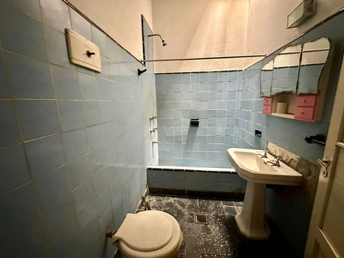 Venta Casa A Reciclar 3 Amb C/jardin En Padua Sur