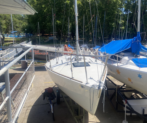 Velero J24