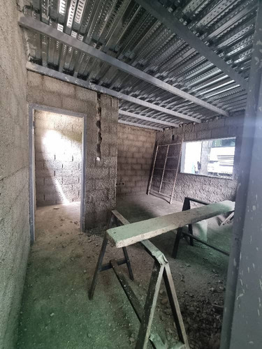 Galpón En Venta En Los Teques