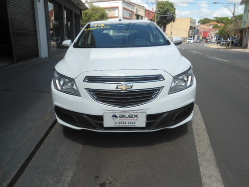 Chevrolet Onix Hatch 1.0 4p Flex Lt