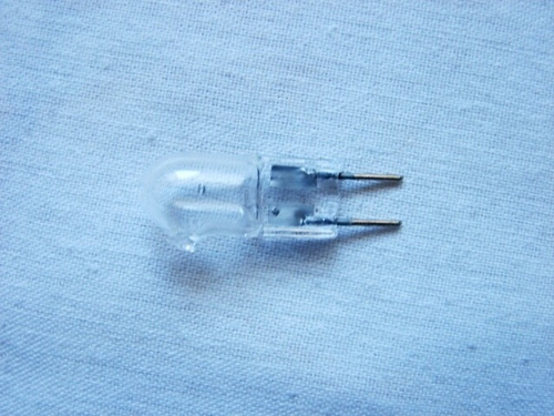 Microscopio Lámpara. Halógena Bi Pin 6v 15w Frontal. China