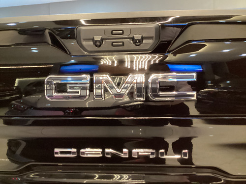 GMC Sierra 6.2 V8 Denali Ultimate