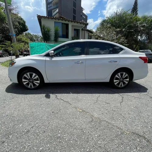 Nissan Sentra 1.8 B17 Fl Exclusive