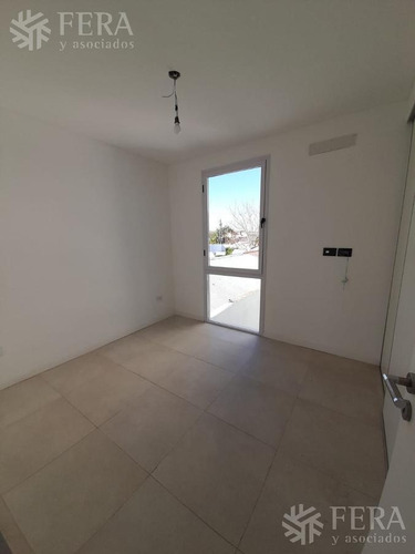 Imagen 6 de 22 de Venta Departamento De 2 Ambientes En Crucesita (28817)