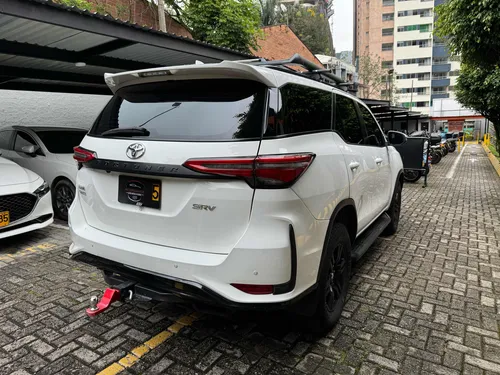 Toyota Fortuner 2.4 Srv 4x2 2019