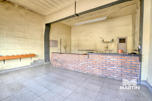 Venta En Block 2 Locales Y 1 Vivienda. Excelente Zona Comercial.