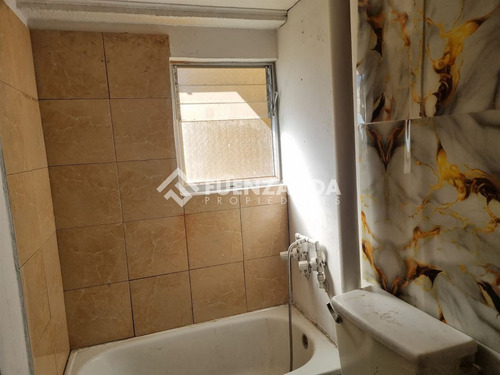 Departamento En Venta De 2 Dorm. En La Pintana