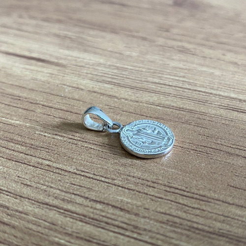 Dije Medalla San Benito 1.1 Cm De Plata .925 Agálea Joyería Color Plateado