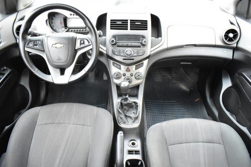 Imagem 3 de 7 de Sonic 1.6 Ltz 16v Flex 4p