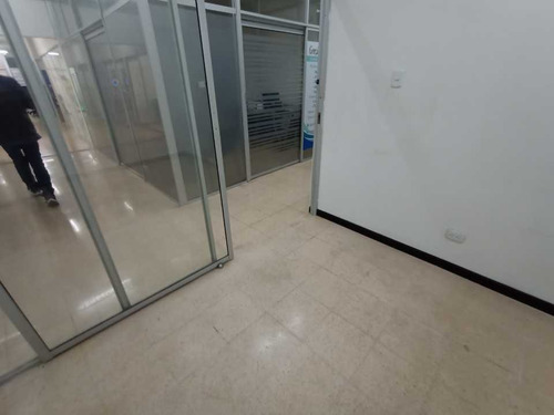 Imagen 8 de 18 de Local En Arriendo Pasajes Centro De Pereira 4854761