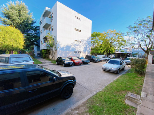 Departamento En Venta De Cuatro Ambientes En Beccar