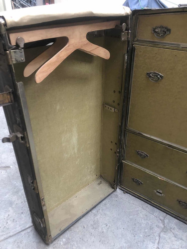 Imagen 10 de 10 de Baúl Ropero De Madera Y Filos De Bronce Antiguo A 700 Soles