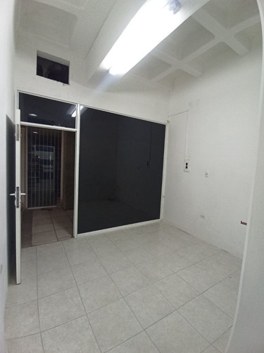 Imagen 10 de 10 de Venta De Local Comercial - C C Vasconia - Los Teques