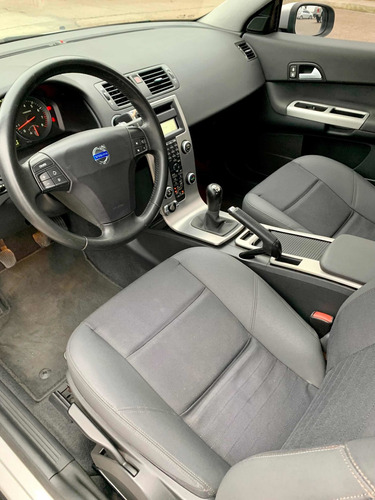 Imagen 9 de 16 de Volvo C30 2.4l Mt