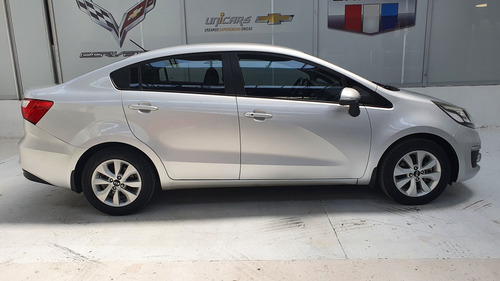 Imagen 4 de 15 de Kia Rio 2017 1.6 Sedan Ex Mt