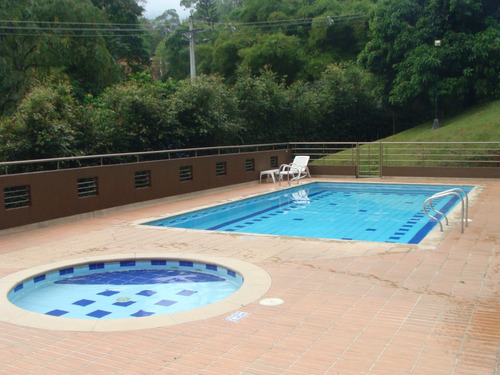 Imagen 16 de 19 de Apartamento Bien Distribuido, Iluminado Y Ventilado. Sector Campestre Y Tranquilo. Varias Vías De Acceso.