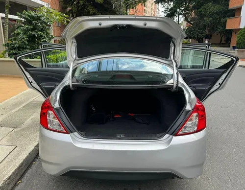 Nissan Versa 2017 Automatico Y Con Boton De Encendido
