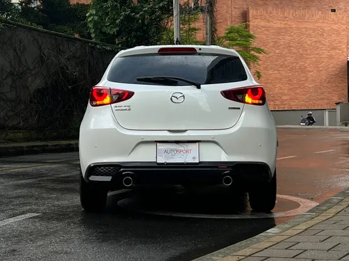 Mazda 2 Grand Touring 2.0 Carbon Edition