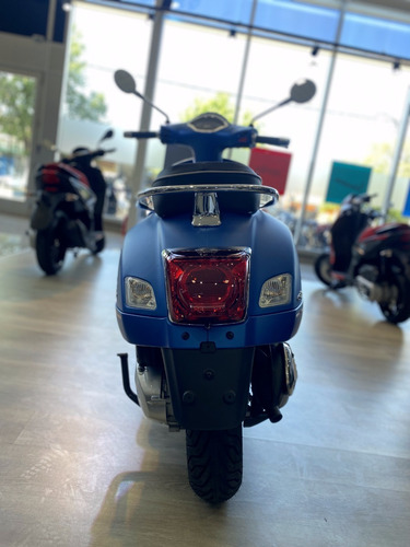 Imagen 5 de 16 de Vespa Gts Super 300 Sport - Entrega Inmediata