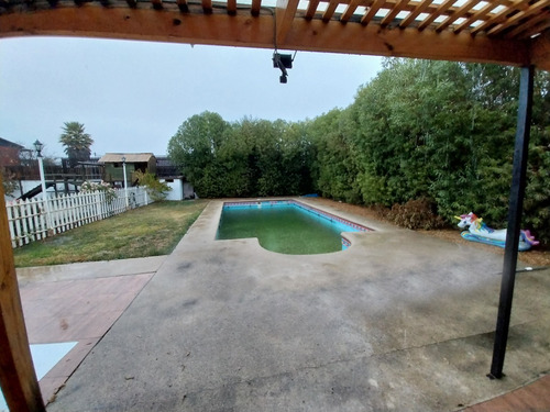 Casa 140m2 Y Terreno 1.150m2 4d+3b+4est A Pasos Del Hospital