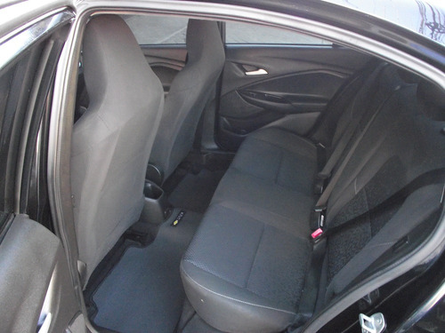 Chevrolet Onix plus 1.0 Lt 4p 6 marchas