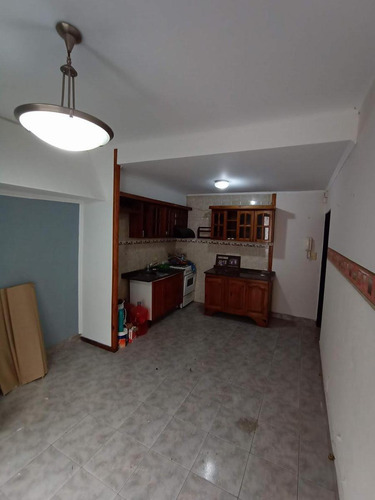 Imagen 10 de 20 de Duplex 4 Ambientes Con Cochera