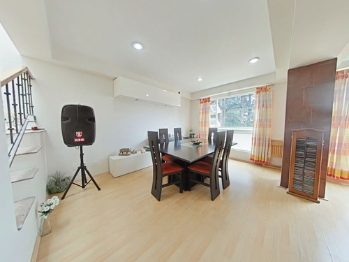 Casa En Condominio En Condominio De 3 Niveles, En La Colonia Contadero