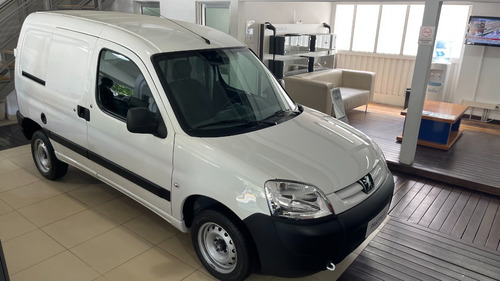 Imagen 19 de 25 de Peugeot Partner Confort Nafta