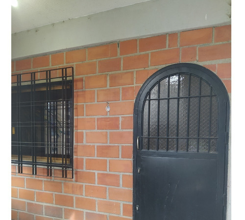 Imagen 2 de 25 de Best House Vende Espectacular Edificio En Los Teques
