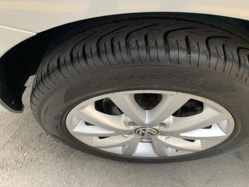 Imagem 5 de 7 de Volkswagen Jetta 2011 2.0 Comfortline Flex 4p Manual