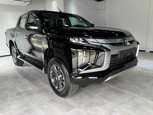 Imagen 13 de 15 de Mitsubishi L200 2023 2.4 Di-d High Power 181cv Cuero