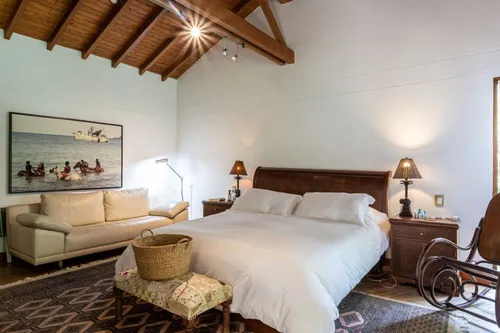 Casa En Venta En Loma Las Brujas. Cod V8340
