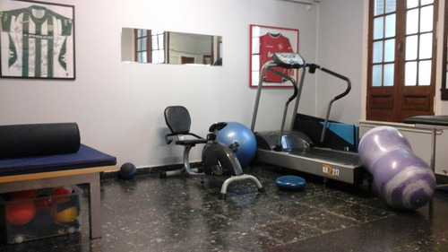 Ph, 2 Consultorios, 2 Gabinetes, Un Gimnasio De Rehabilitaci