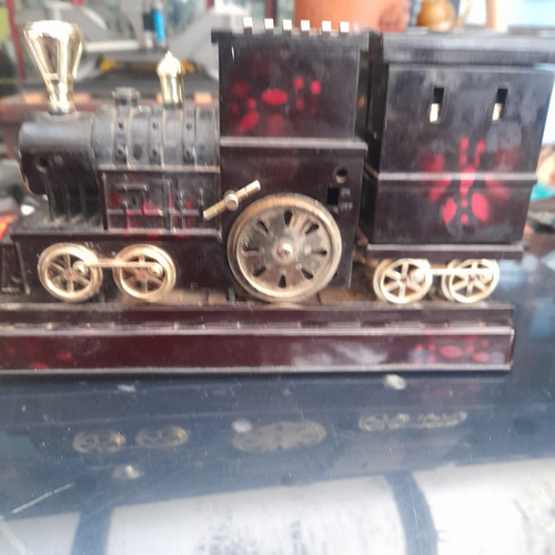 Imagem 5 de 8 de Caixinha Musical Trem Com Relógio Funcionando Como Nas Fotos