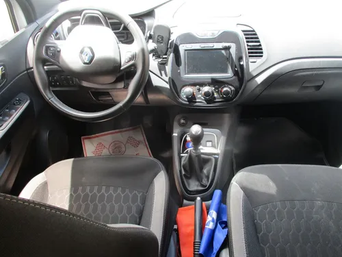 Renault Captur 4x2 2000cc Mt Aa