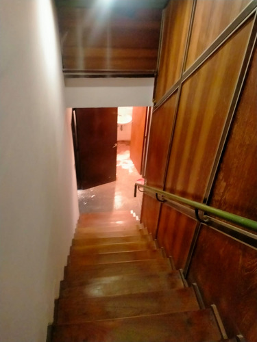Imagen 10 de 26 de Casa Venta Alto Alberdi Con Galpon Y Oficinas