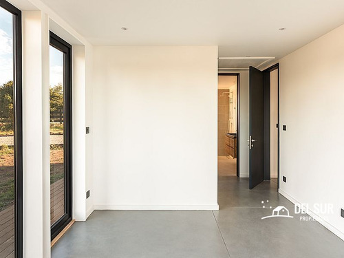 Casa Nueva, Moderna Y Con Excelente Aislación