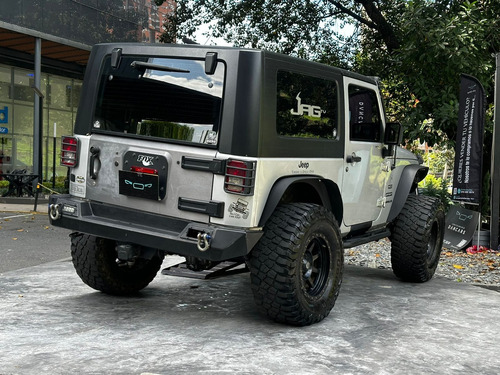 Jeep Wrangler 3.8 Sport