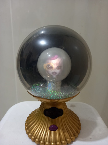 Bratzillaz Yasmina Magic Fortune Teller Crystal Ball Som Luz
