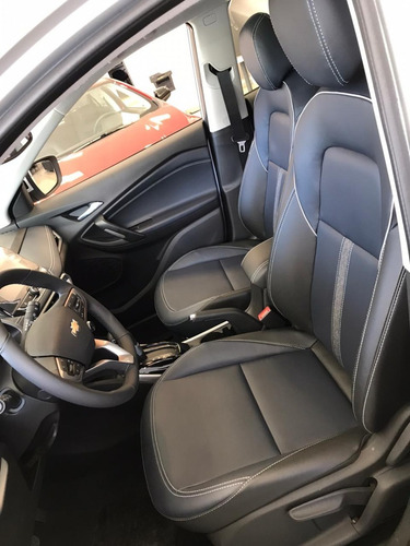 Chevrolet Tracker Premier New 9- Fym