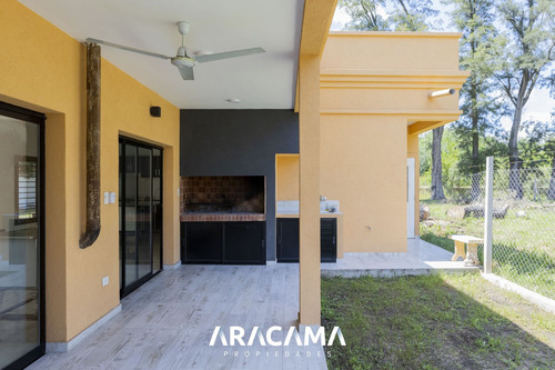 Casa En Venta - Alejandro Petion