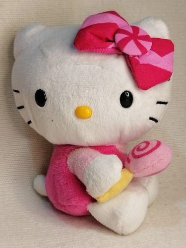 Peluche Original Hello Kitty Caramelo 15cm.