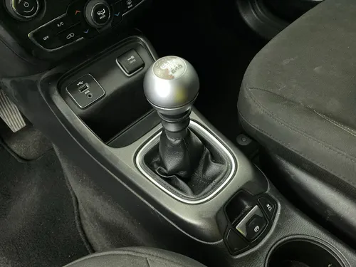 Jeep Compass 2.4 Sport 4x2