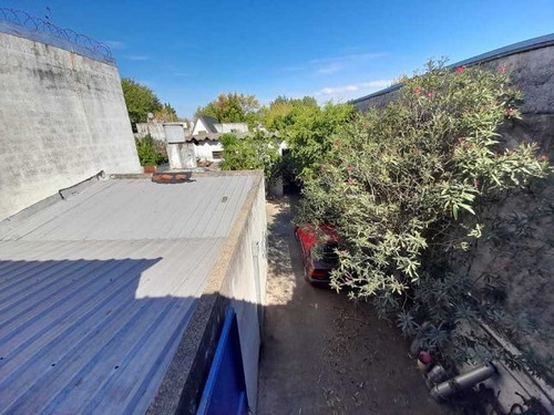 Imagen 4 de 9 de Galpon En Alquiler En Ituzaingó