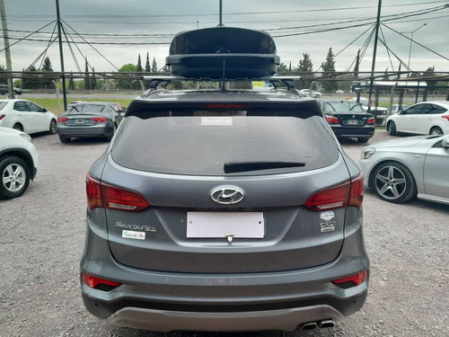 Imagen 6 de 20 de Hyundai Santa Fe 2.2 Crdi 7 As Pre At 2018 4wd