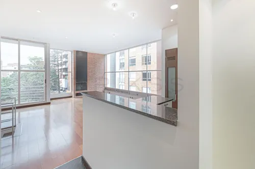 Apartamento En Arriendo En Los Rosales. Cod A3073