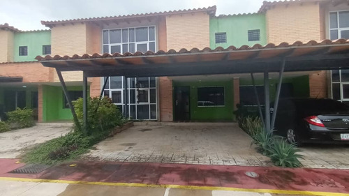Town House En Alquiler Residencias Villa La Fontana En San Diego Carabobo. St