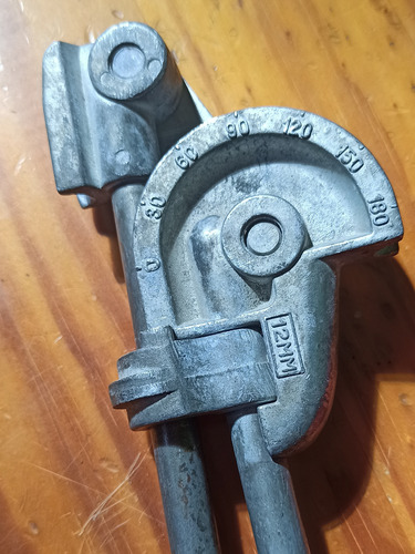 Curvador E Cortador Para Tubos De Cobre E Alumínio (Usado)